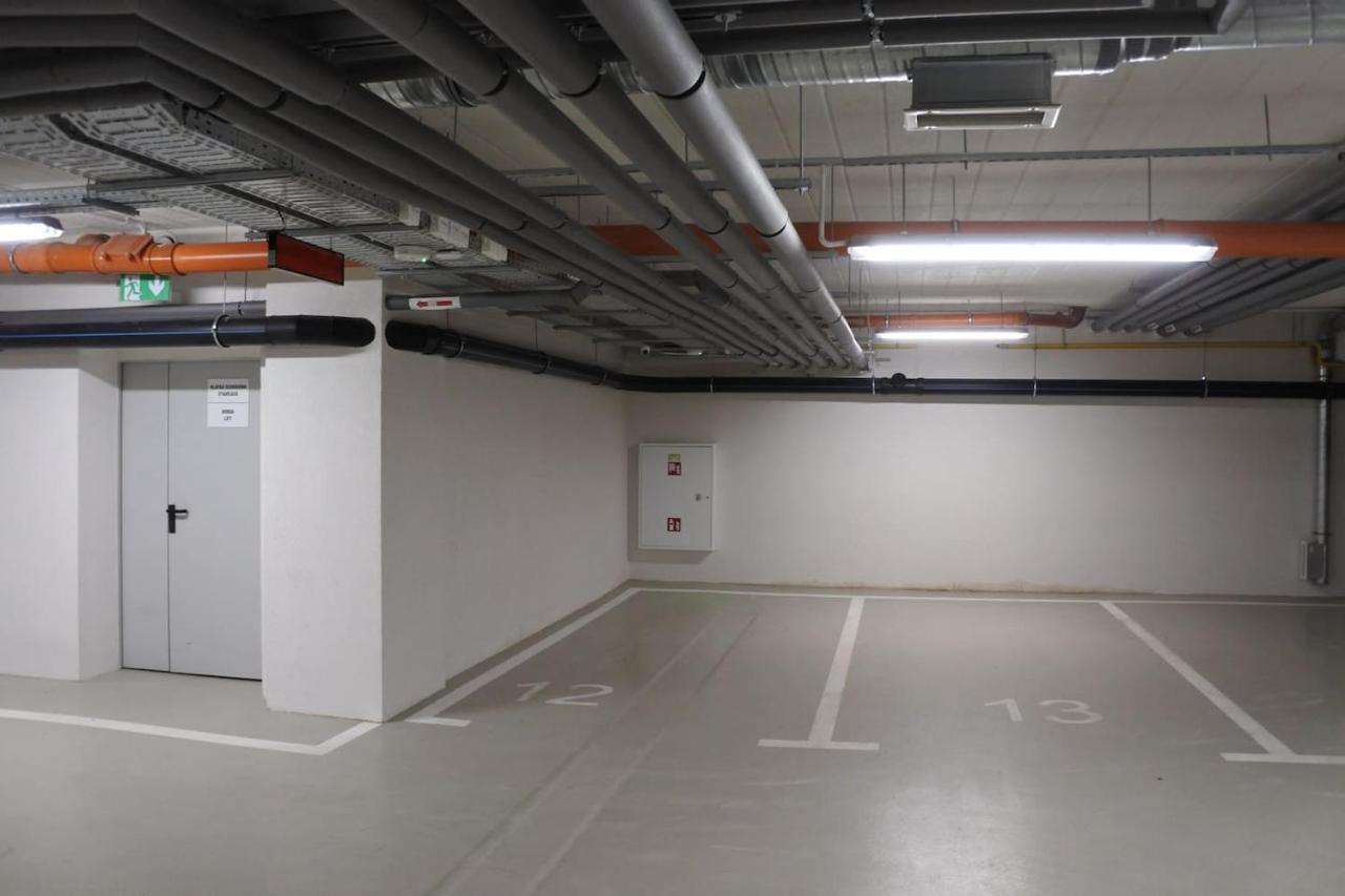 Boutique 108 - Old City, Luxury Apt. With A Garage Krakau Exterior foto